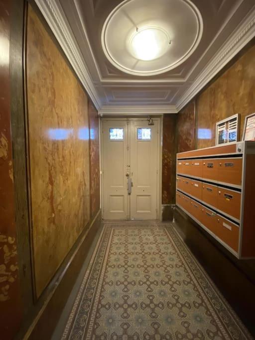 Апартаменты Charming Flat In Montmartre - Imhost Париж Экстерьер фото